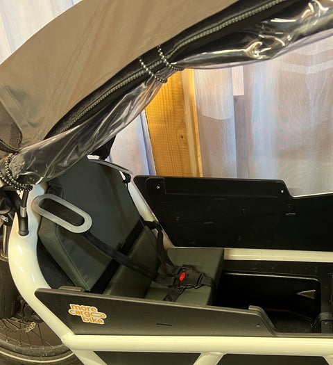 Riese & Müller Single front seat with Load 75 footwell